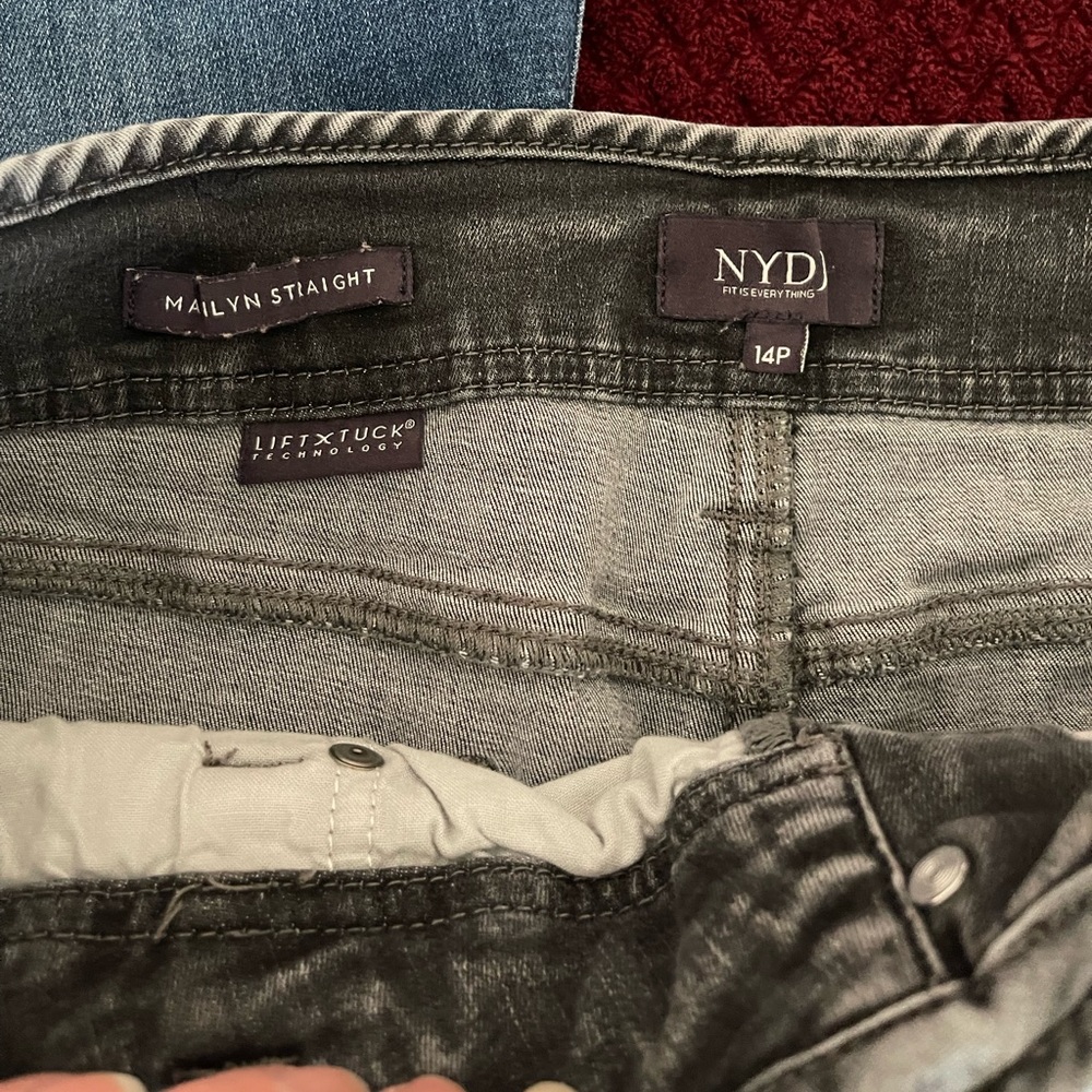 👖2 for 1 Bundle!- NYDJ jeans- 14P - Picture 3 of 15